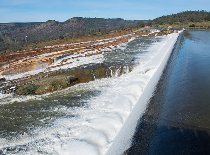 Oroville-Dam-Emergency-Spillway