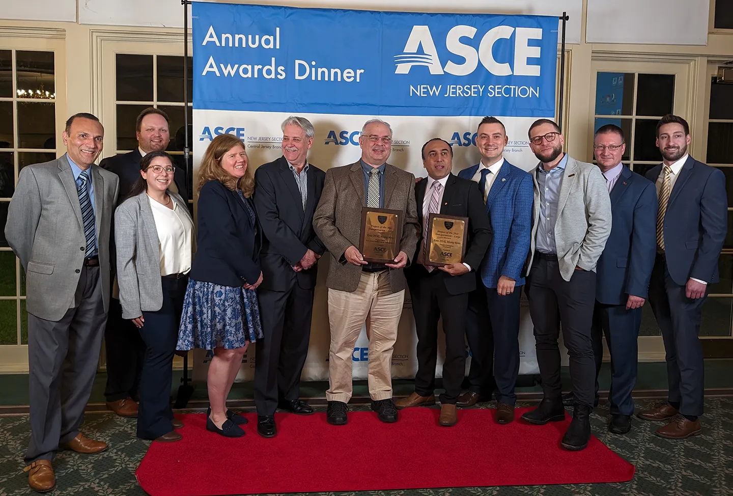 I-295/Route 42 Missing Moves project team with their award.