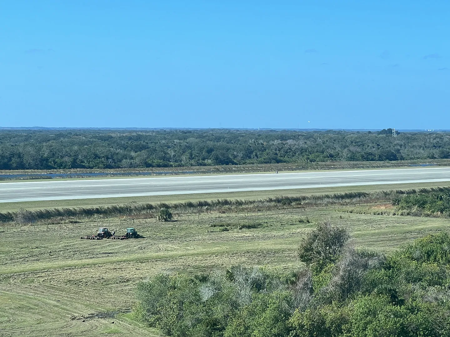 Previously a runway for the Space Shuttle program, Space Floria’s two-mile utility corridor provides power, water, and communications service for the Launch and Landing facility.