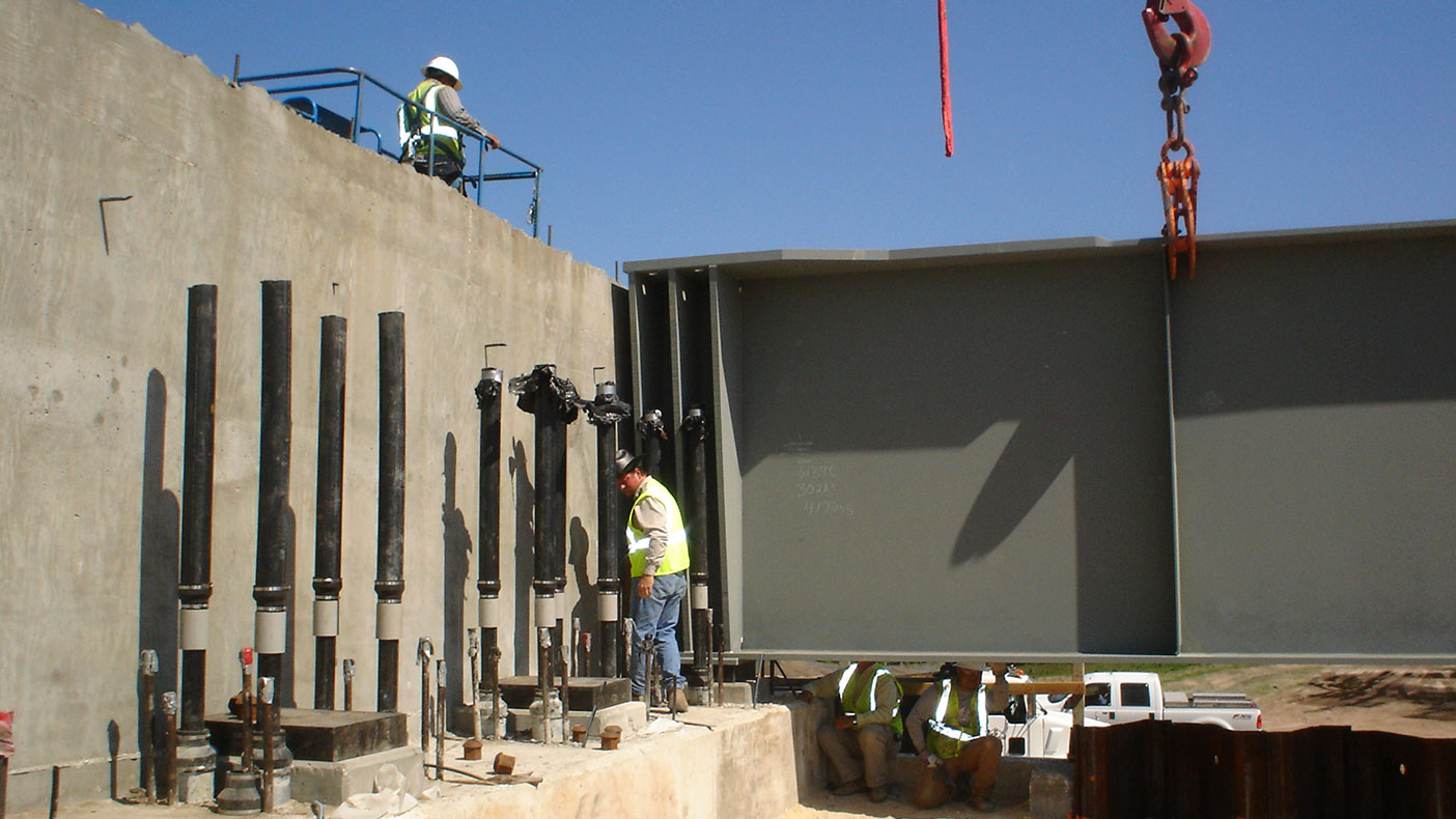 The steel plate girders varied in height from nine feet at the intermediate supports to just six feet at the center of the main span.