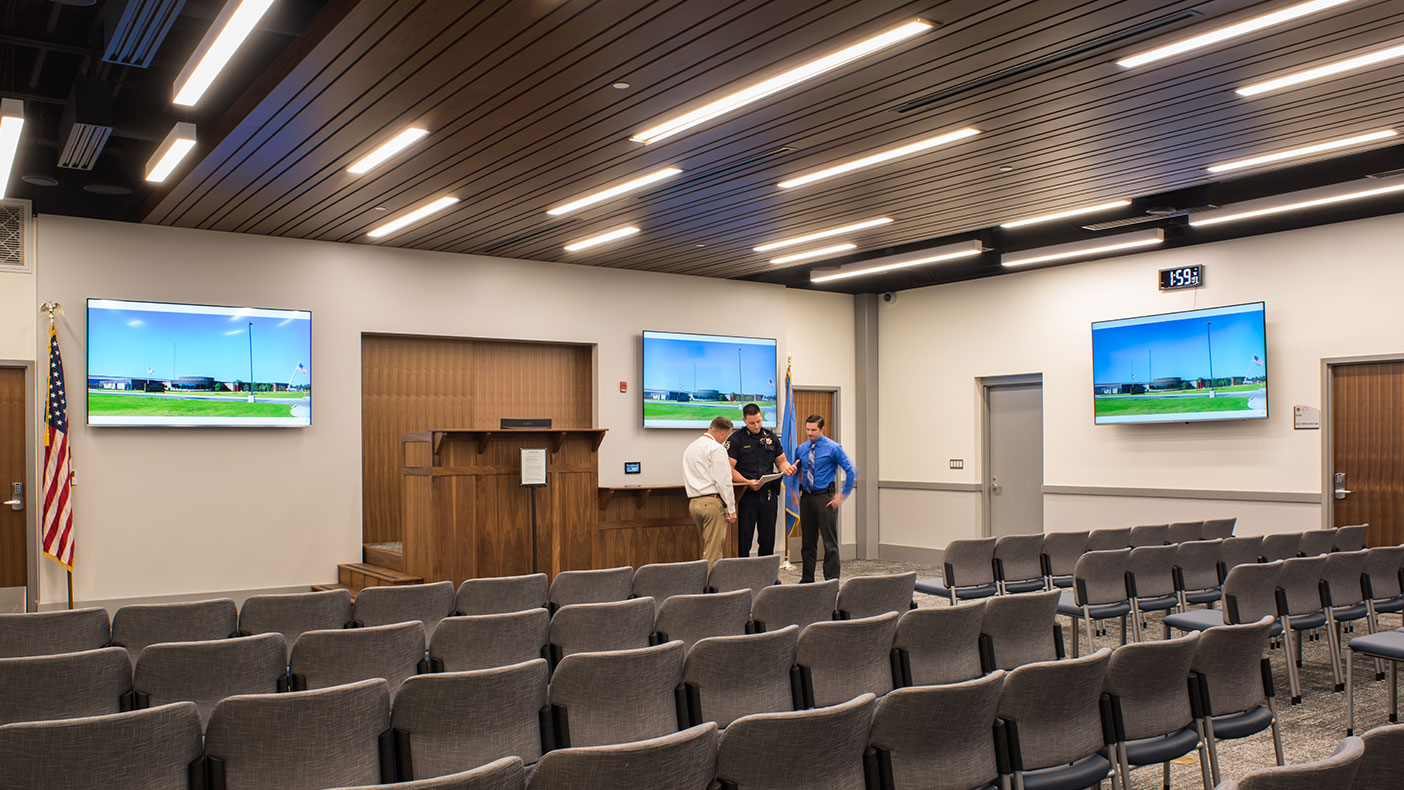 Court facilities now provide secure access for judges and staff, with expanded space for public queuing and conferences. The courtroom doubles as a community meeting and training space, with flexible furnishings and technology.
