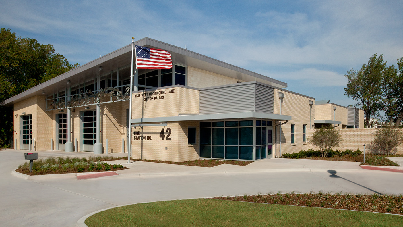 The LEED®-Gold certified station features low-flow water fixtures, a solar hot water system, tubular day lighting devices, and large roof overhangs to reduce solar gain.