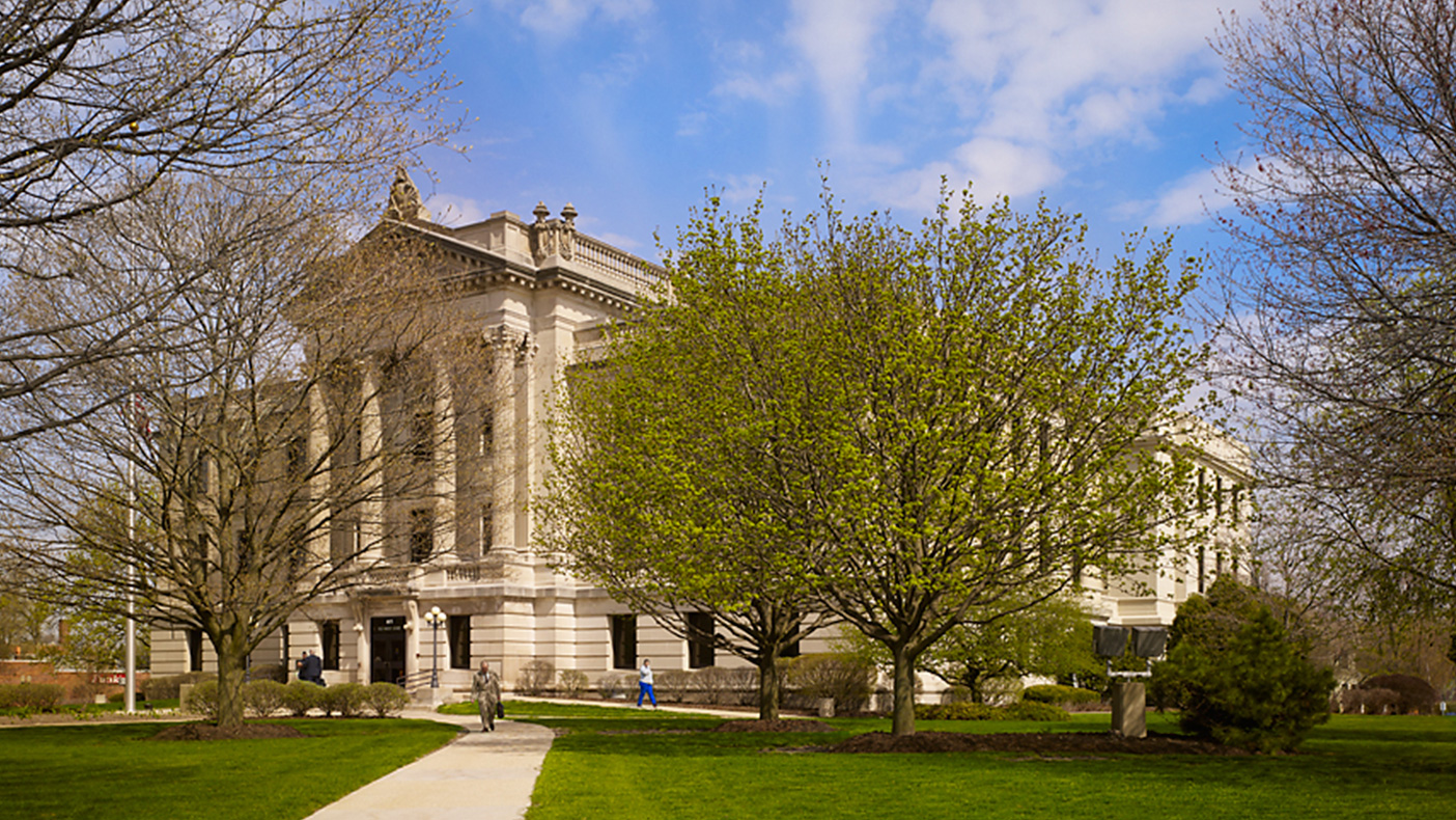 By designing the addition on the northern side of the existing building, there was minimal impact to the site, allowing it to remain as the town square, as well as allowing for the ability to expand to the east and west.