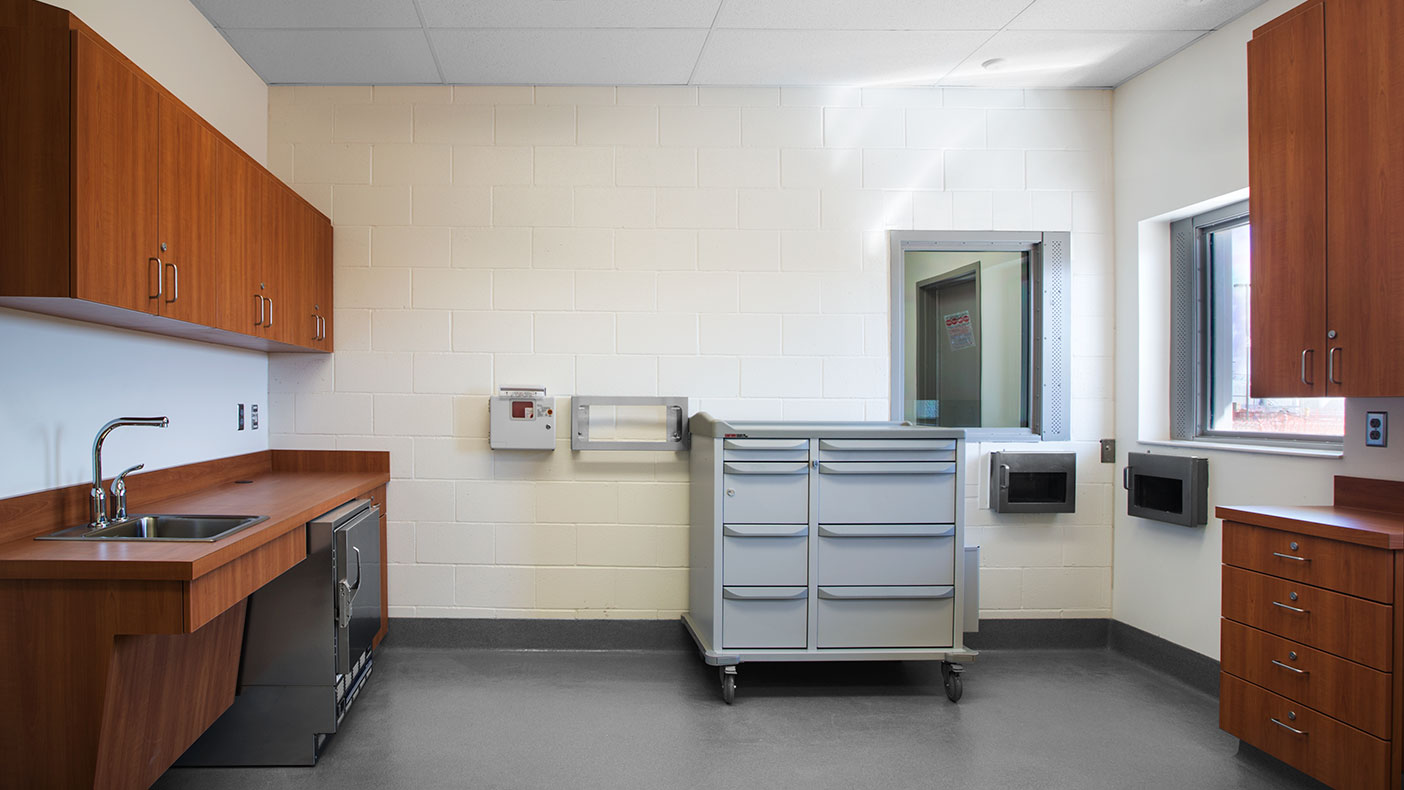 We designed the facility with the mental health-focused programmatic needs of the client in mind; promoting a therapeutic environment for inmate-patients consistent with the treatment goals established by the client.