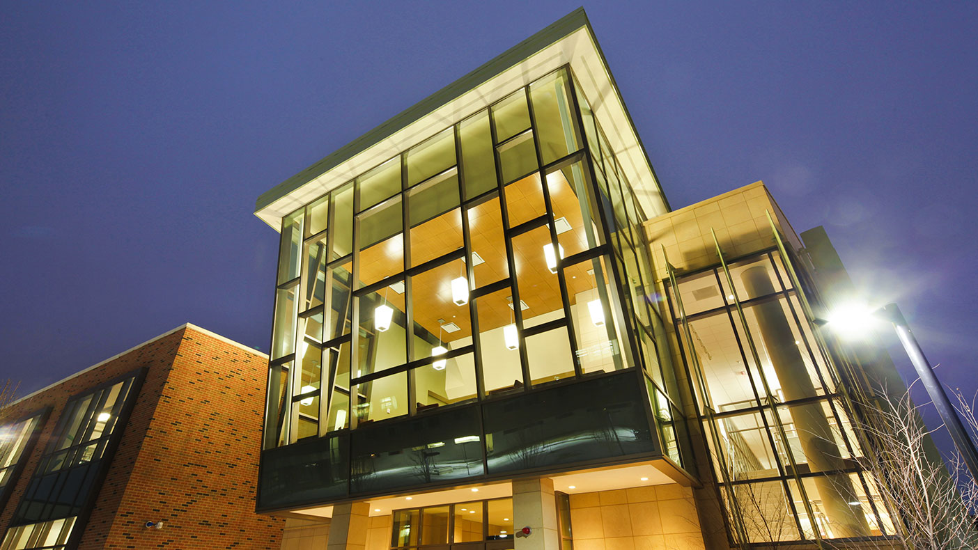 Paul Dawson, managing director of construction projects at ECC said, “I walk to my car every night and see the library’s reading room shining like a diamond at the center of campus.”