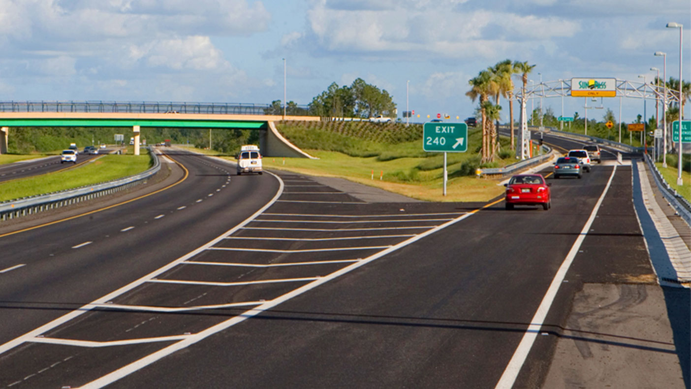 We designed two ramp toll plazas – configured for electronic toll collections only – identified right-of-way requirements, and prepared right-of-way maps all within the accelerated time frame.