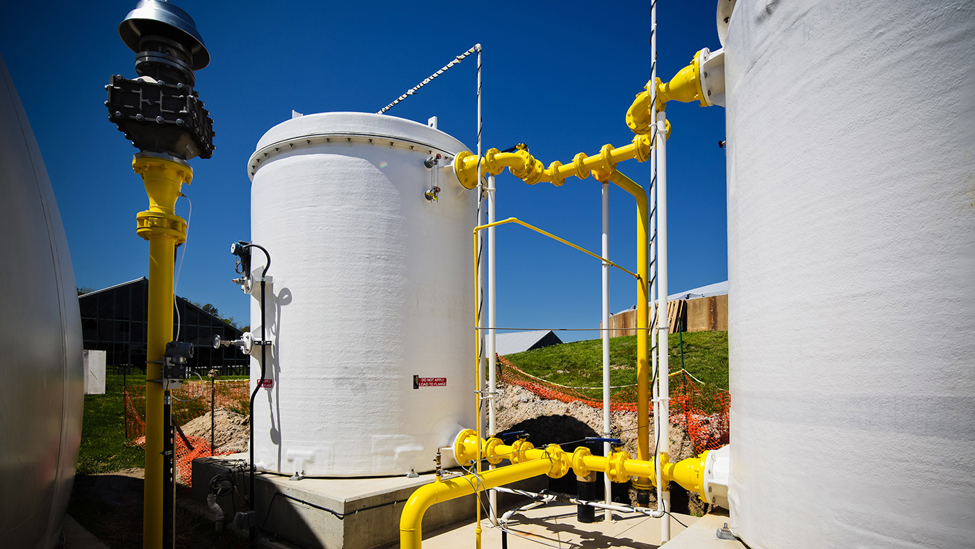 The EPA awarded St. Mary’s County Metropolitan Commission the 2010 PISCES Award for the methane gas recovery and electric generation project at the Marlay Taylor WRF.