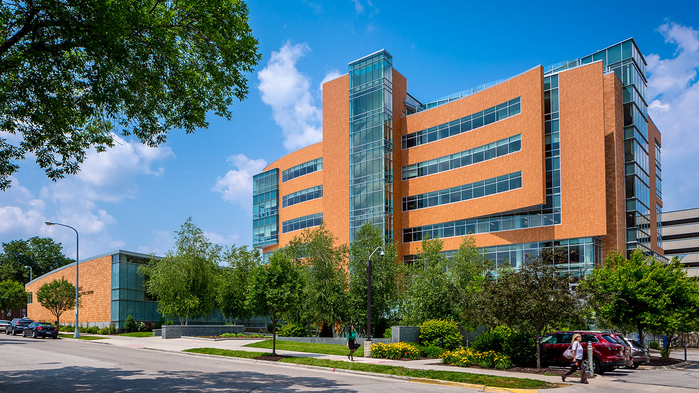  The nine-story wellness center, constructed in two phases, is open to the Mayo community and currently has more than 16,000 members, including employees, students, volunteers, retirees, spouses, and domestic partners.     