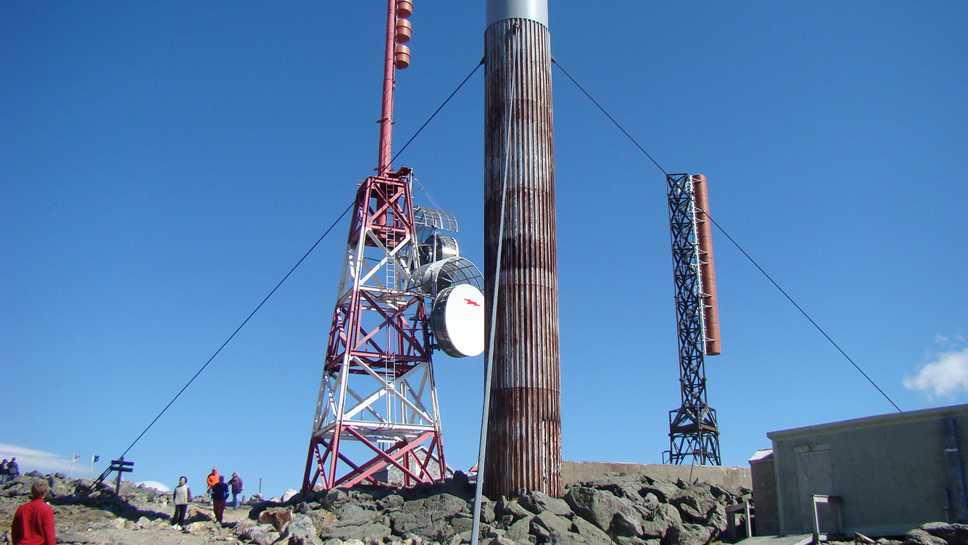 Sensitive equipment was protected by a 10-foot-tall fiberglass encasement column, connected to the top of an existing tower.