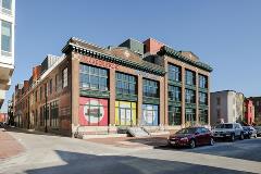Wonder Bread Factory. Photo by Dave Huh.