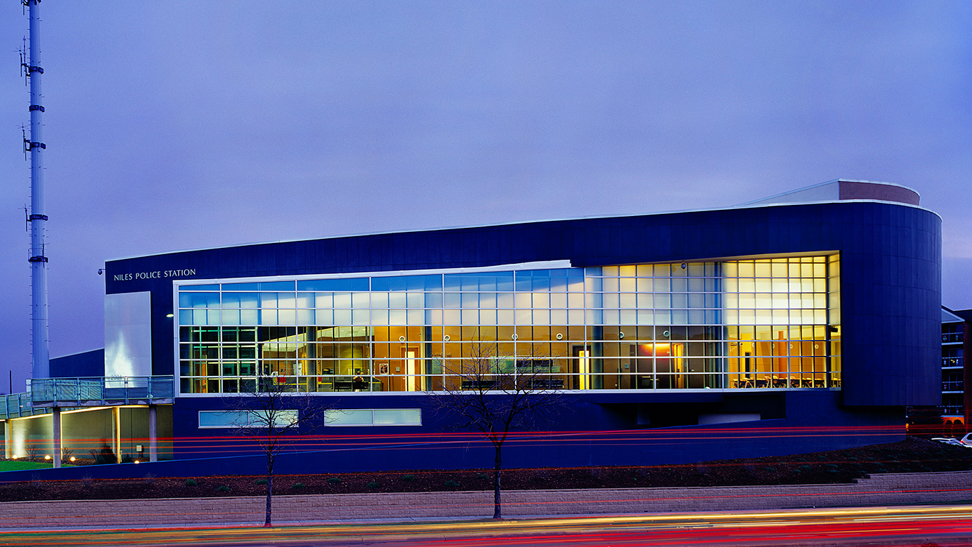 The 50,000 SF station's public spaces feature large amounts of glass to convey a welcoming image and actively engage with the busy intersection the building faces.