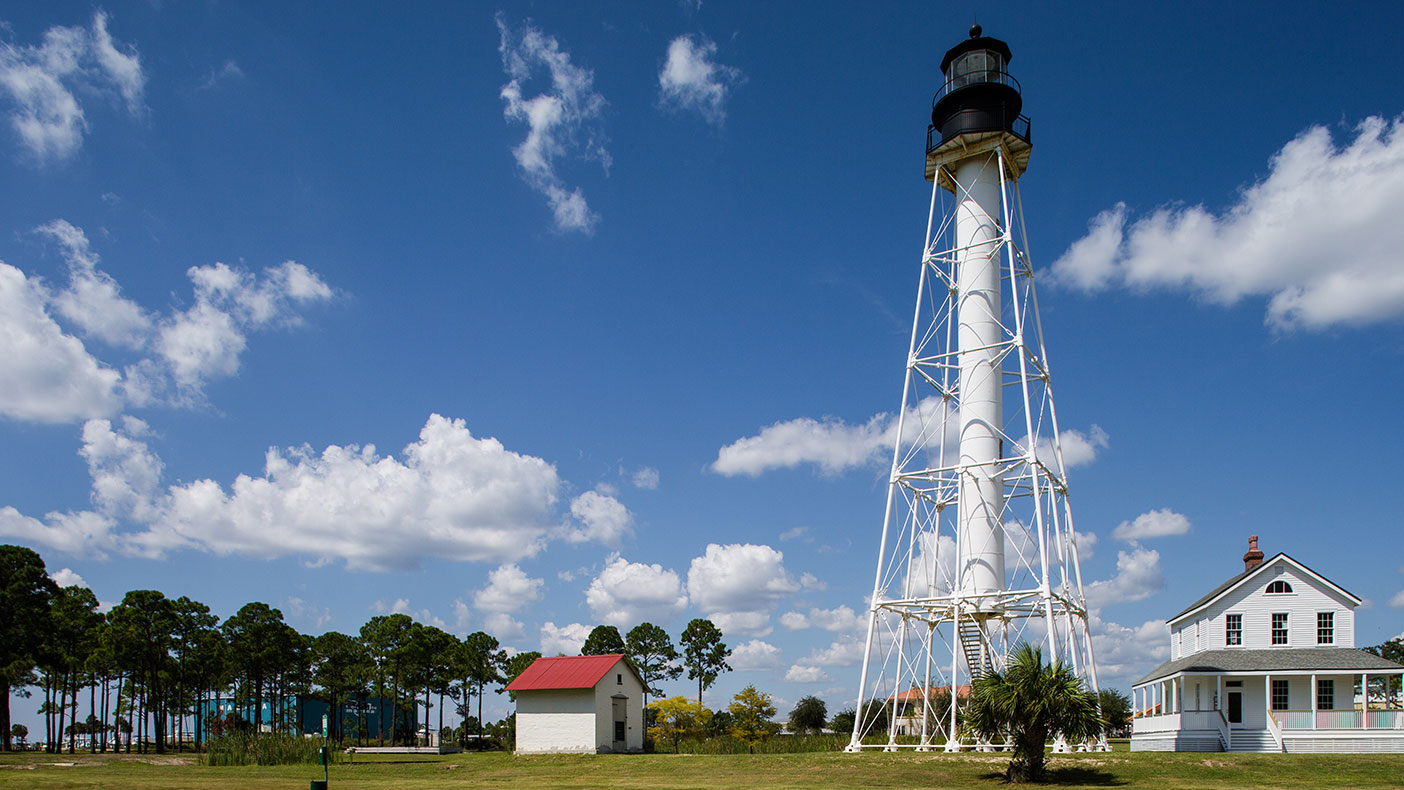 The relocation included the lighthouse itself, the two keeper’s quarters, and the oil storage shed.