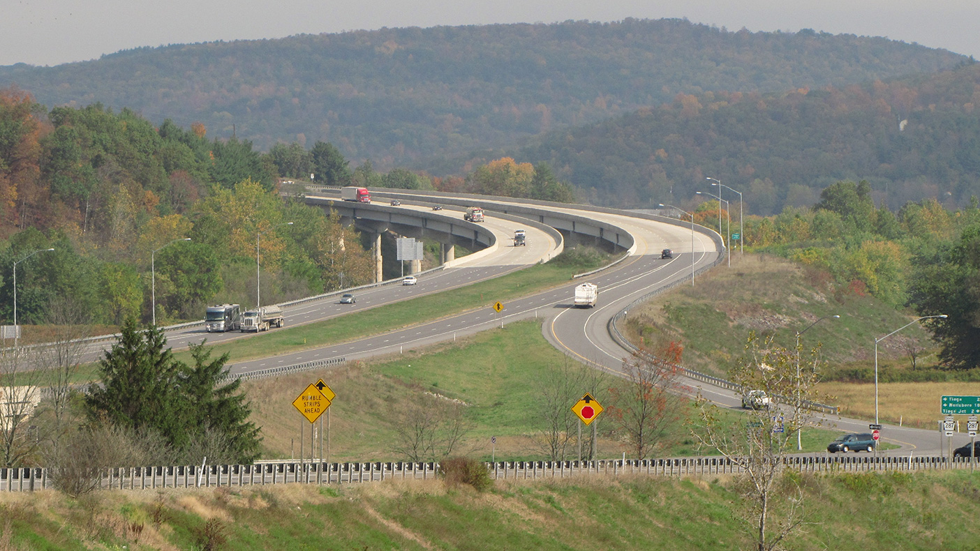 We designed bridges over two major river crossings: 1,680-foot long dual 11-span structures over the Tioga River and a 1,100-foot-long eight-span bridge over the Cowanesque River northbound with a 650-foot-long six-span structure southbound.