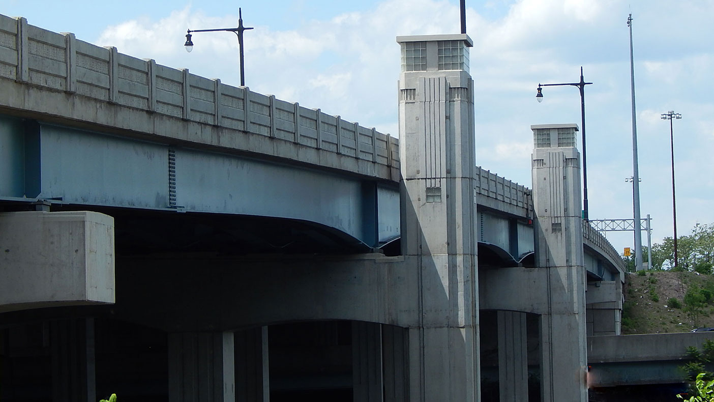 The New Jersey Route 3 over Passaic River bridge connects Passaic and Bergen counties.