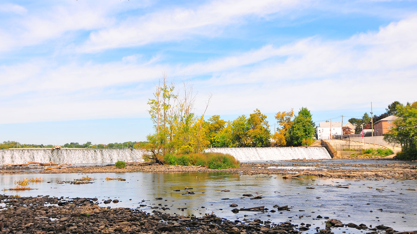 Recognizing that improvements could be made through waterfront access, we worked with local stakeholders and added recreational and educational components.