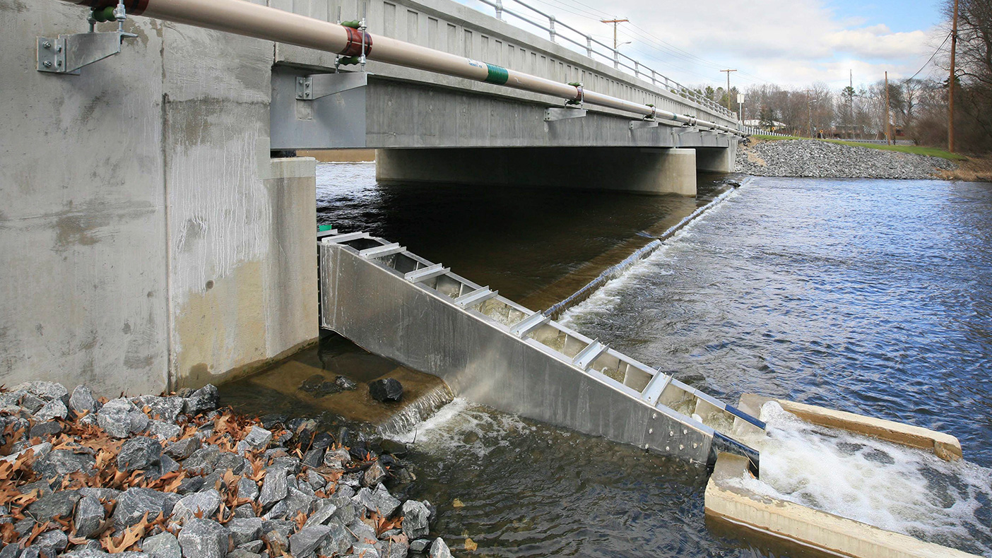 Adding a modern mechanical sluice gate to the new spillway allows the NJDEP to regulate the lake level more closely.