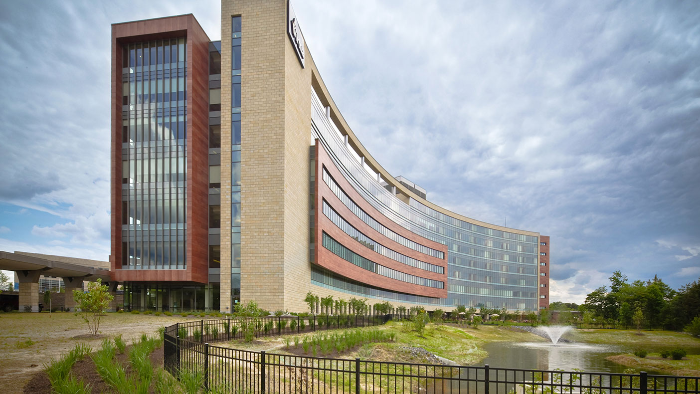 Designed by HGA Architects and Engineers, the 360-bed hospital and health and wellness center includes diagnostic services, a cancer center, a pediatric specialty center, and physician offices.