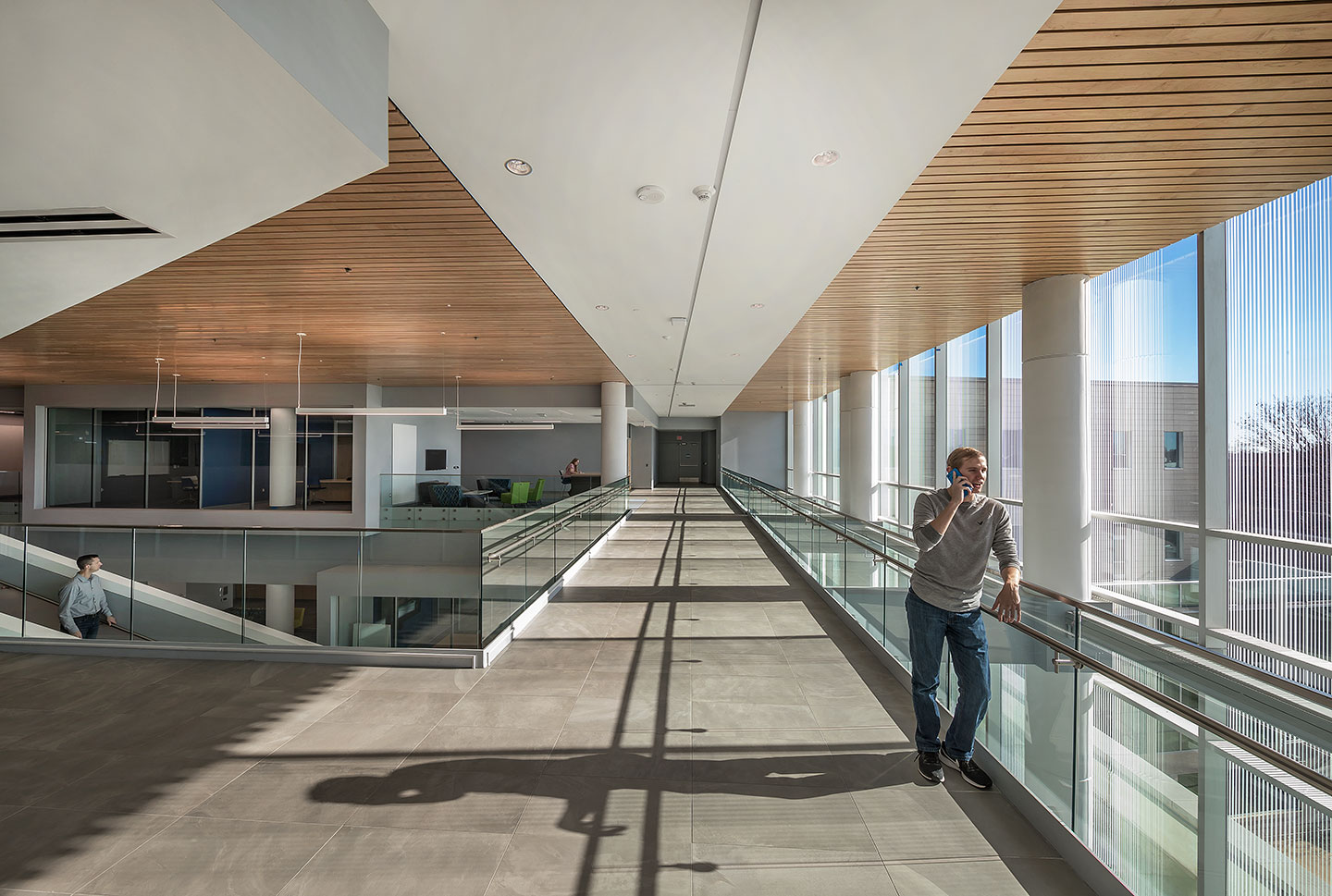 The building’s interior soaks in natural daylight through its transparent south façade and sun control systems. A 3D sun diagram helps the owner identify various strategies for solar control on the west, south, and east sides.