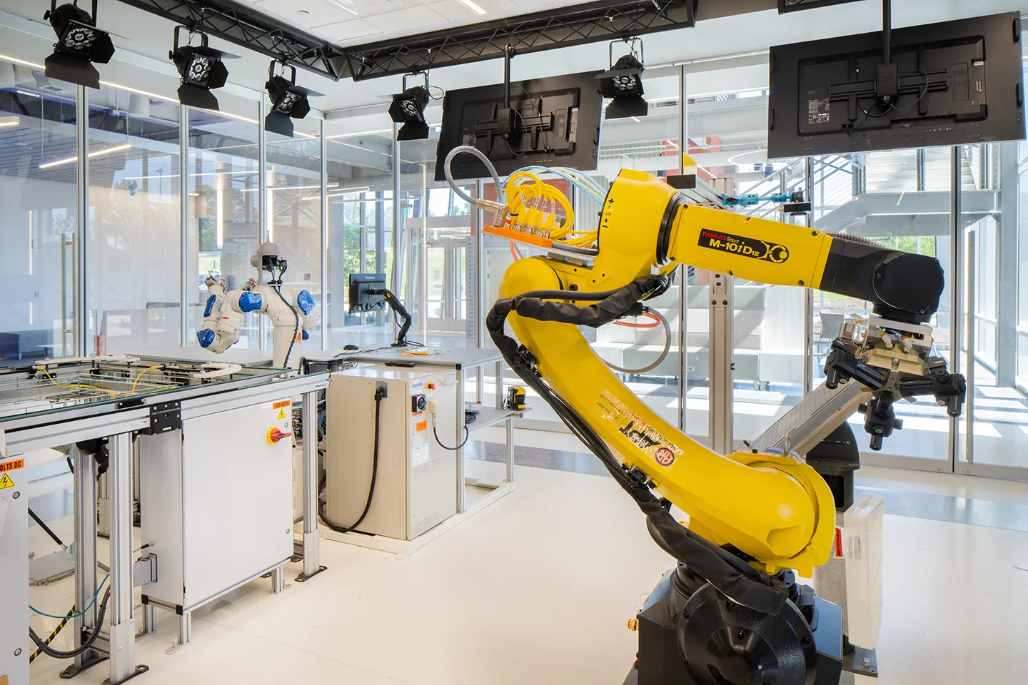 CMA supports manufacturers in advancing to the next stage of their growth cycle, whether they're relocating production to the U.S. or looking to expand within Southern Virginia.