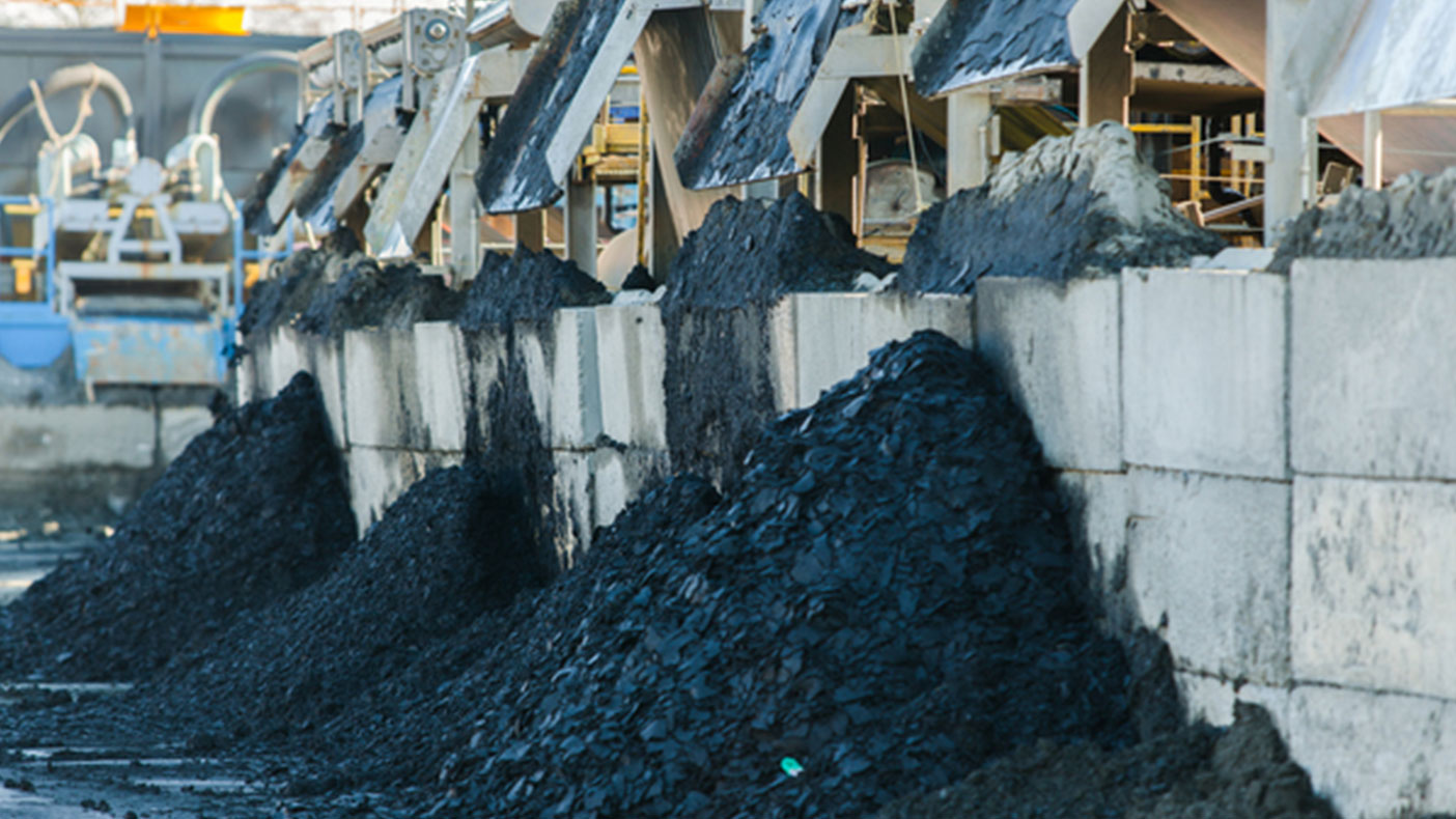 The dredge material was used as daily landfill cover.