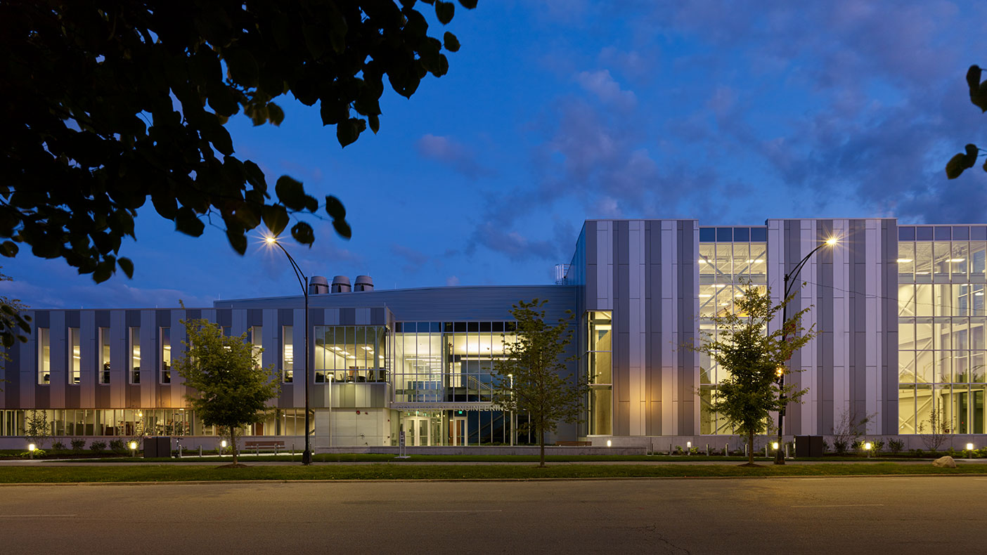 University of Illinois at Chicago - Engineering Innovation Building
